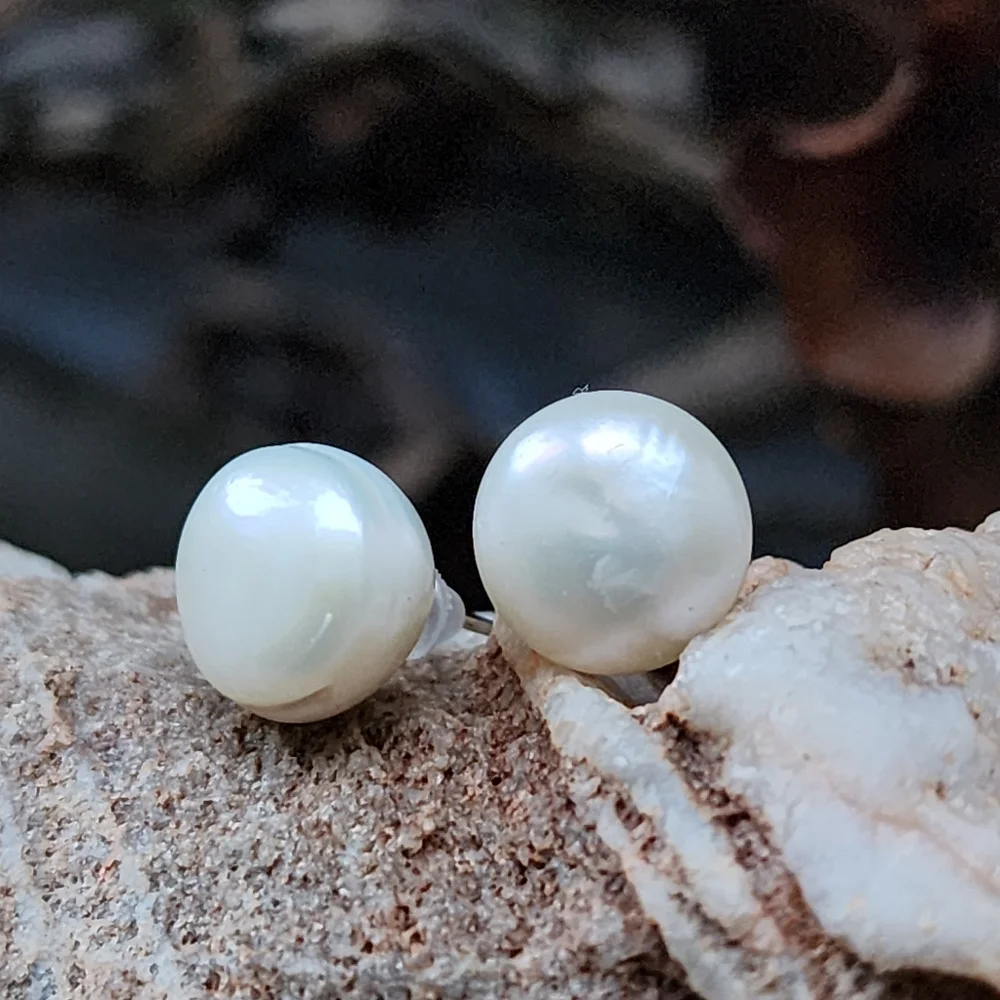 Natural Pearl Studs Round White Freshwater Pearls Studs Simple Minimalist